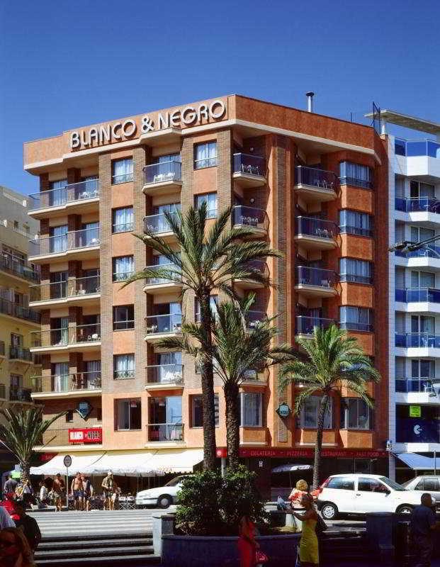 Blanco Y Negro Apartments Lloret de Mar Dış mekan fotoğraf